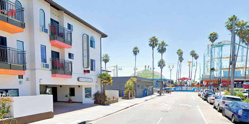 Carousel Beach Inn